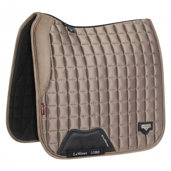 SATIN DRESSAGE