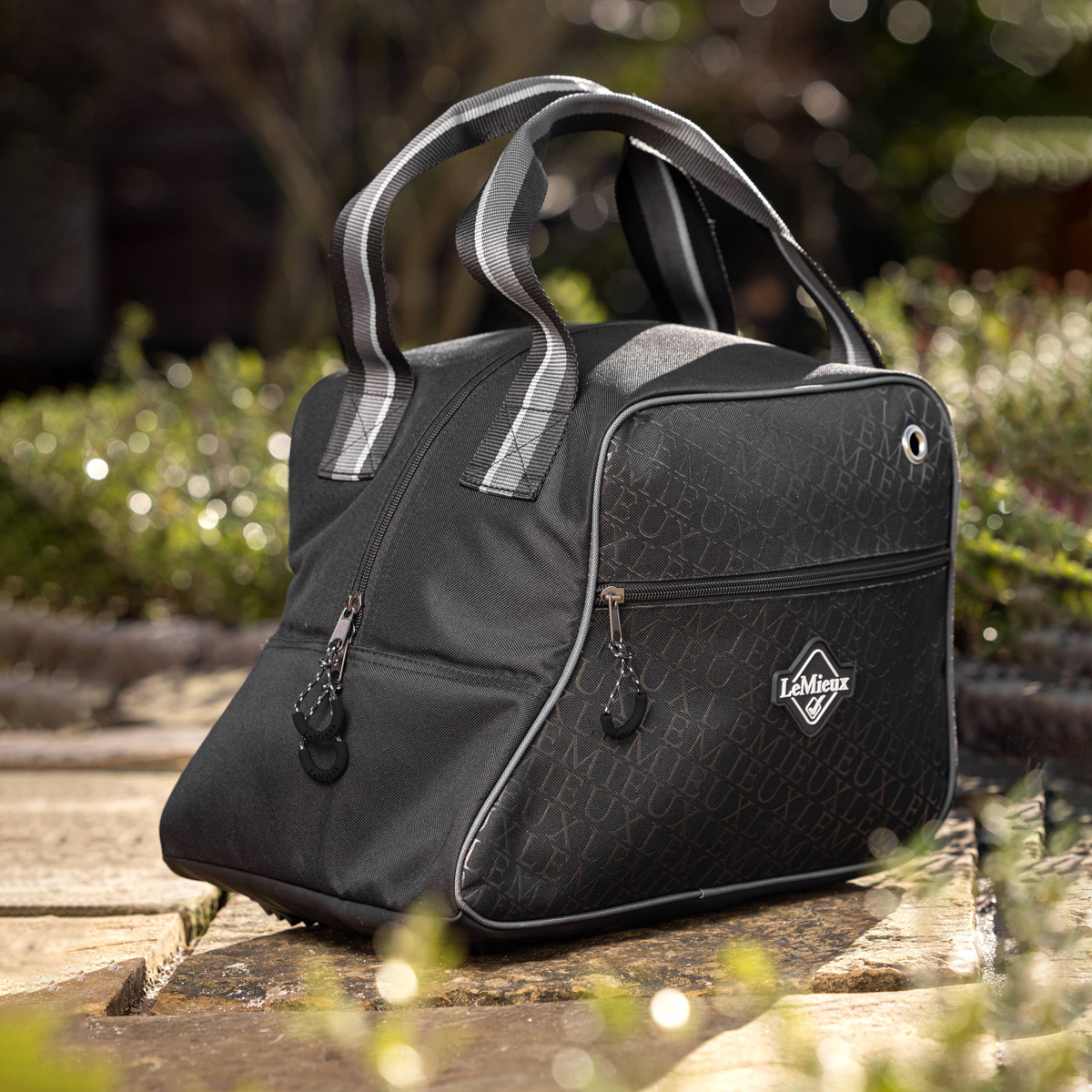 lem_elite_short_boot_bag_blk-02