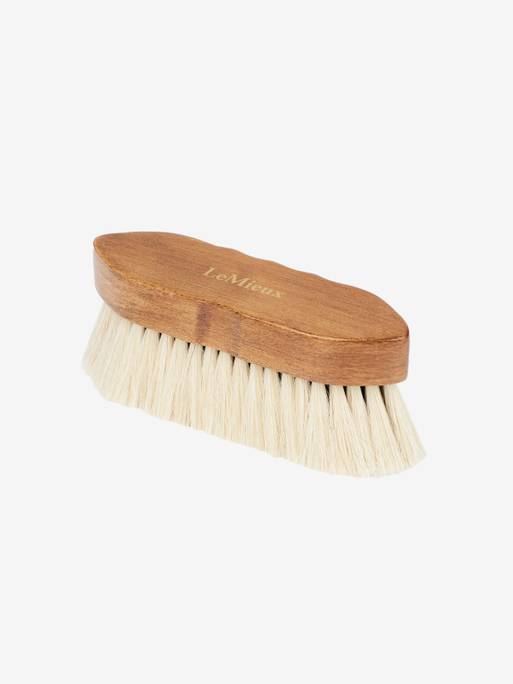 it03798_studio_artisansoftfinishingbrush_brown_1