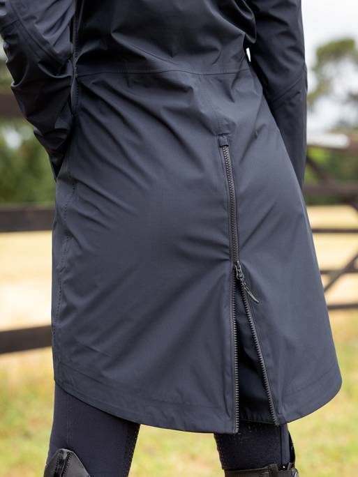 it04073_detail_gracelongrainjacket_navy_4