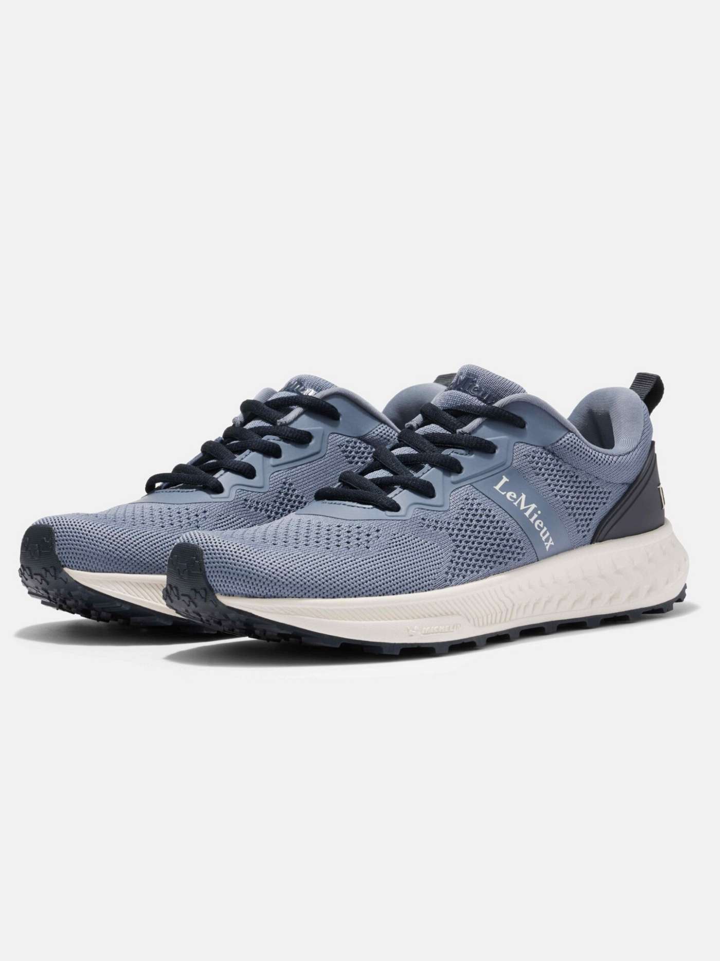 IT04928_product_traxlitetrainers_jayblue_ 3