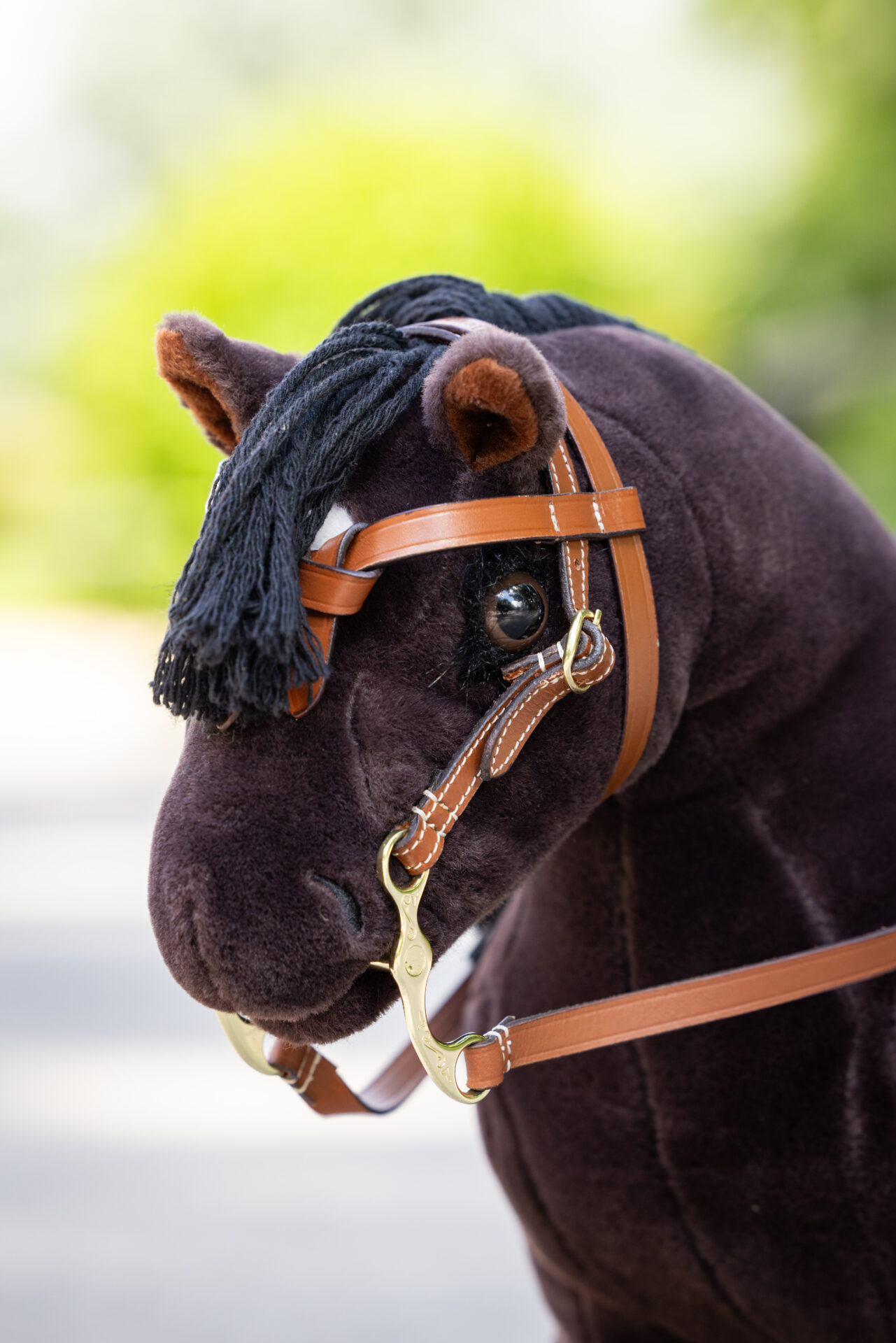 IT03854_lifestyle_toyponywesternbridle_tan_1